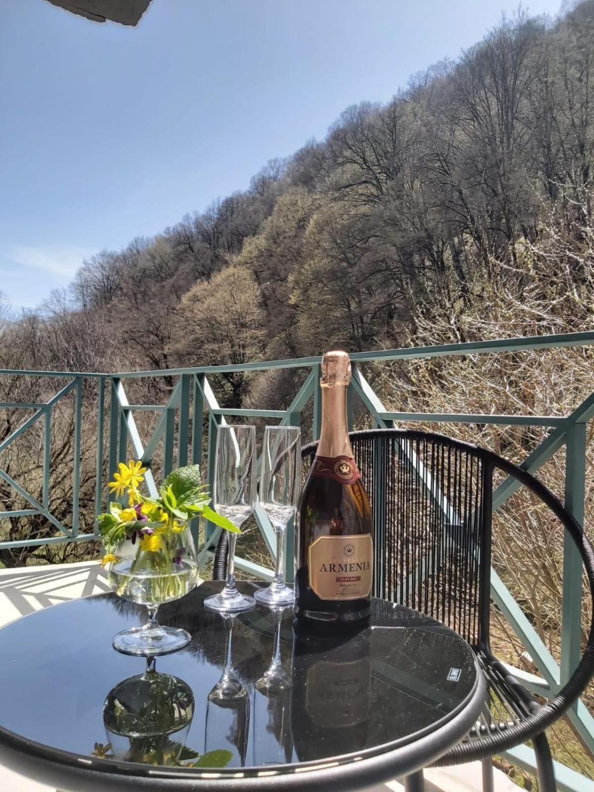 Valley Park 딜리잔 외부 사진